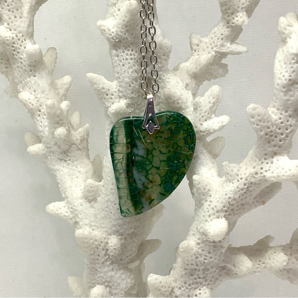 Green Dragon Veins Agate Heart Necklace - Stainless Steel Plated Chain Handmade - Picture 7 of 12